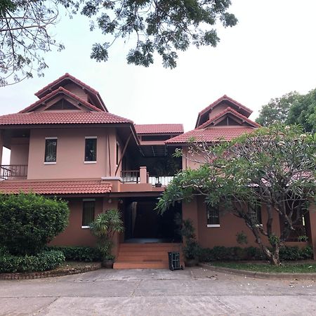 Areena Resort And Hotel Uttaradit Exterior foto